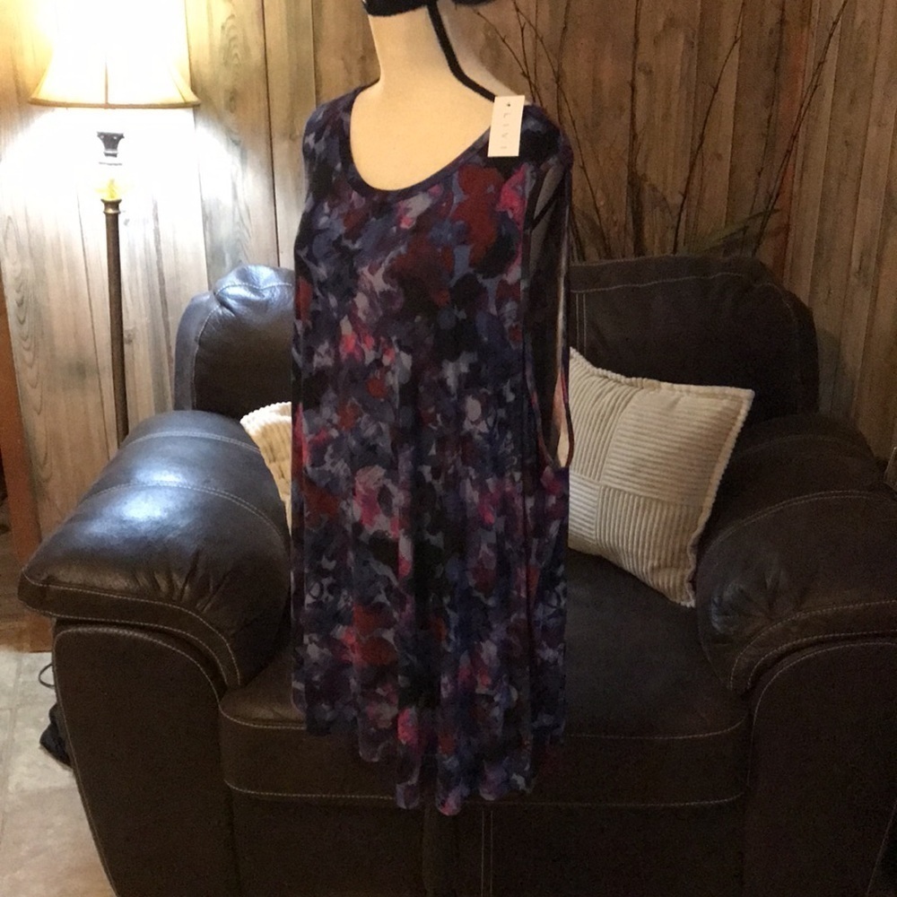 Livi Multicolor High Neck V Back Sleeveless  Soft Tunic Women's Size 34/36 - Picture 4 of 8